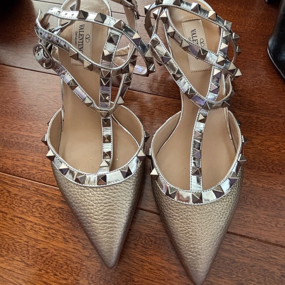 Valentino Metallic Gold Studded Heels - Picture 5 of 6